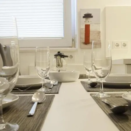 Apartment Iris 8 - Ruhige Souterrain-wohnung In Der Friesenstraße Wangerooge